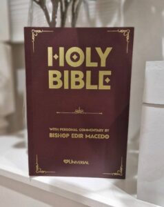 NKJV Holy Bible With Personal Commentary by Bishop Macedo